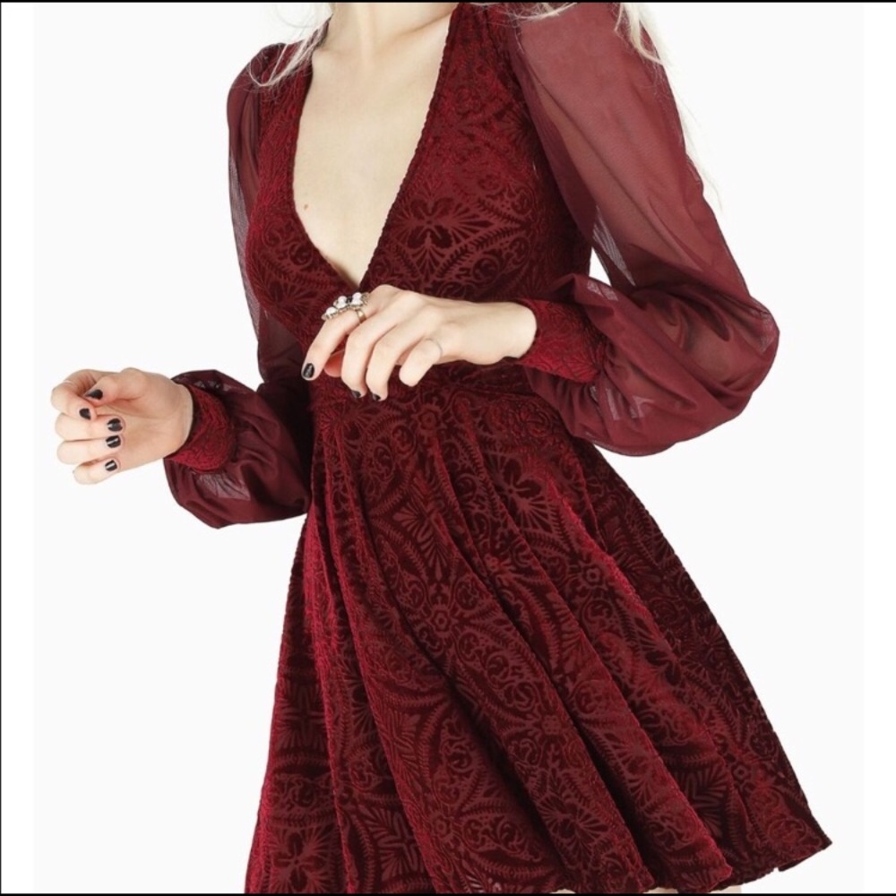ISO Burned Velvet Sheer Romance BlackMilk
